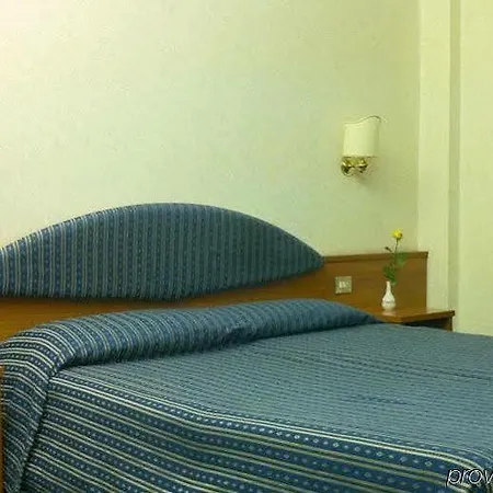 Mec Hotel Milán