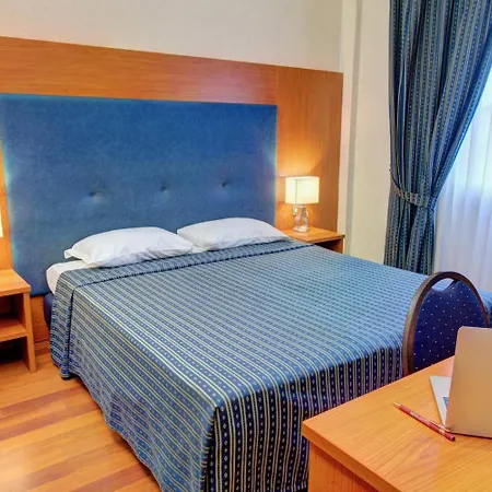 Hotel Mec 3*