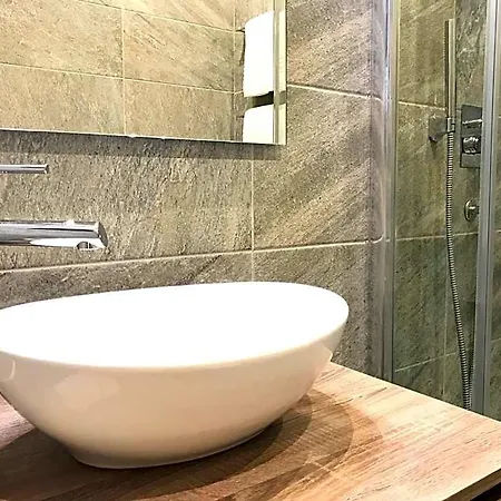 Mec Milan