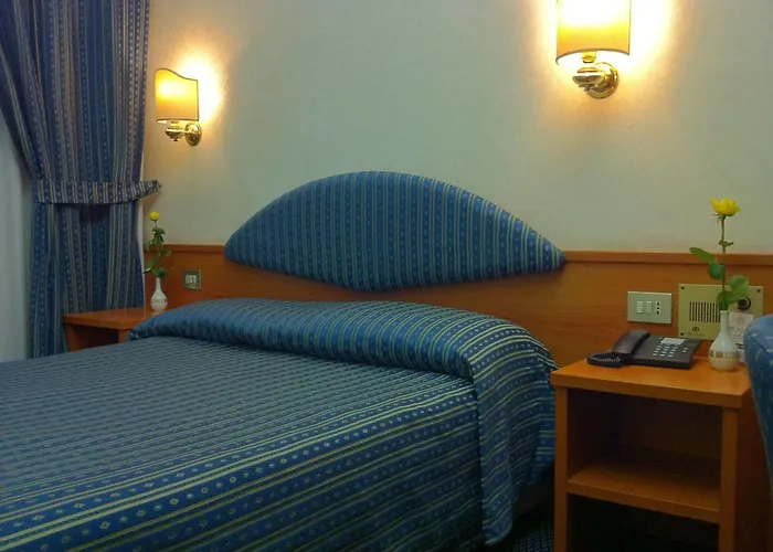 Hotel Mec Mediolan