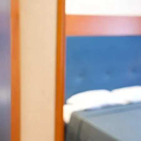 Mec Hotel 3*